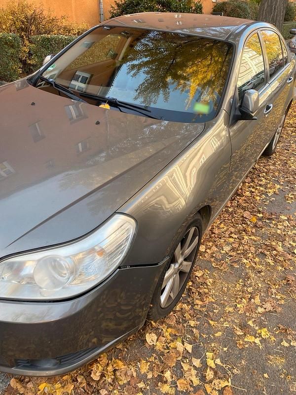 Gebraucht Chevrolet Epica 142 PS (104 kW) 2009 Grau Limousine