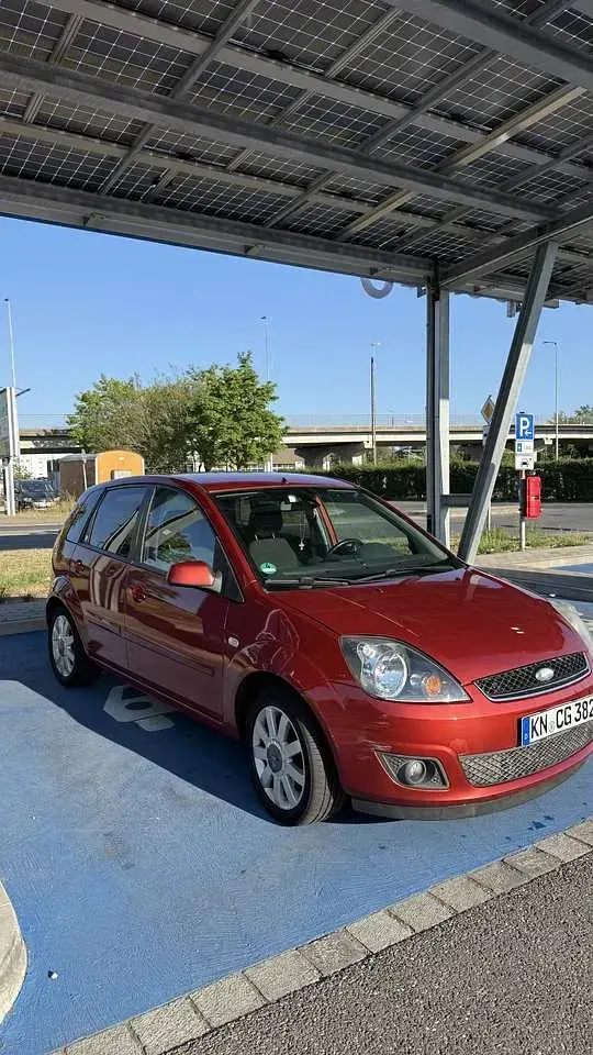 Gebraucht Ford Fiesta Ghia 90 PS (66 kW) 2006 Kleinwagen
