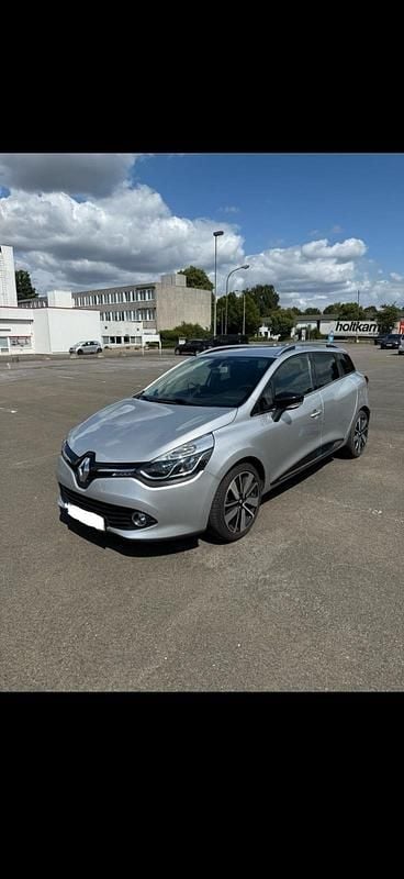 Gebraucht Renault Clio IV 119 PS (87 kW) 2015 Silber Kleinwagen