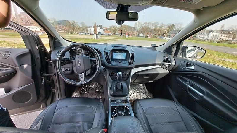 Gebraucht Ford Kuga Cool & Connect 120 PS (88 kW) 2018 Braun SUV