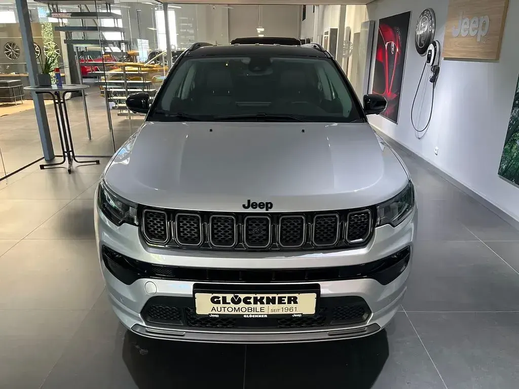 Gebraucht Jeep Compass 239 PS (175 kW) 2022 Silber SUV