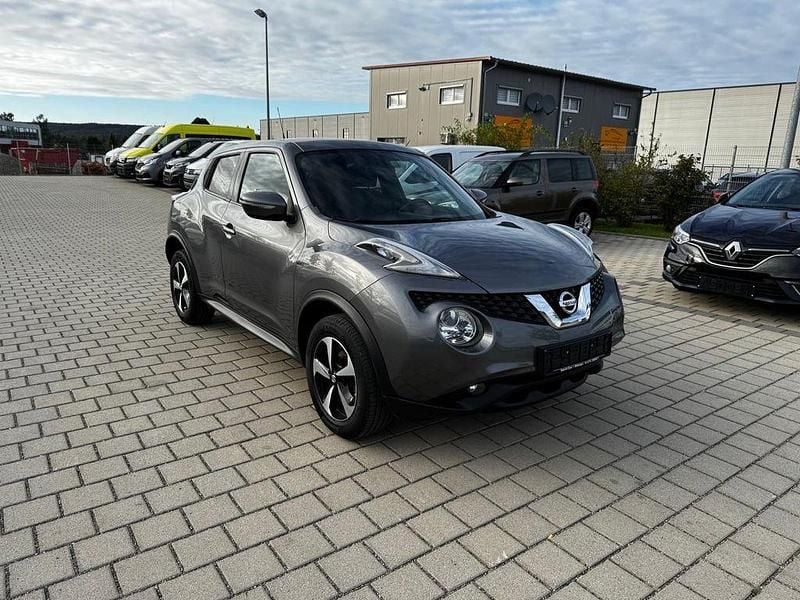 Grau Gebraucht 2014 Nissan Juke N-Connecta SUV | 5.150 € (Superpreis) - Bild 1/4