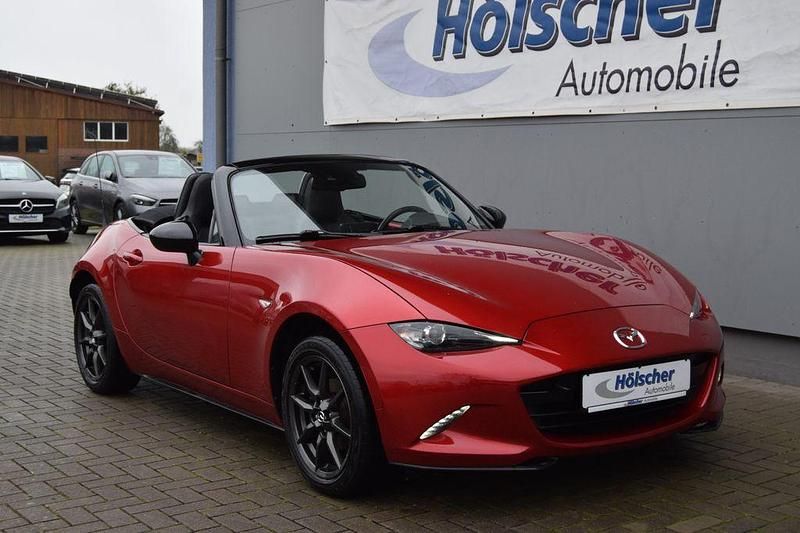 Rot Gebraucht 2017 Mazda MX5 Sports-Line Cabrio | 17.777 € (Fairer Preis) - Bild 1/4