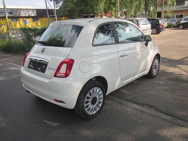 Gebraucht Fiat 500 Lounge 69 PS (50 kW) 2021 Weiß Kleinwagen