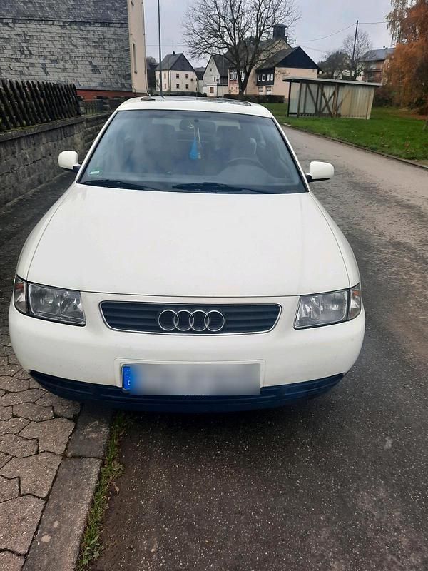 Gebraucht Audi A3 102 PS (75 kW) 2000 Weiß Kleinwagen