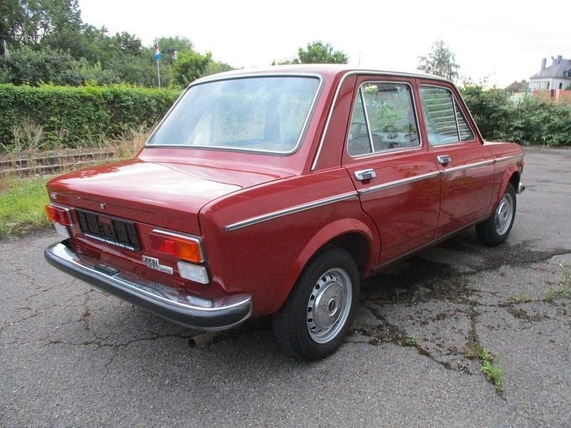 Gebraucht Fiat 128 75 PS (55 kW) 1976 Rot Limousine