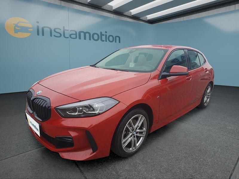Rot Gebraucht 2023 BMW 118 M Sport Kleinwagen | 28.699 € (Teuer) - Bild 1/4