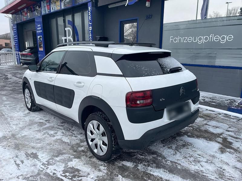 Gebraucht Citroën C4 90 PS (66 kW) 2016 Weiß SUV