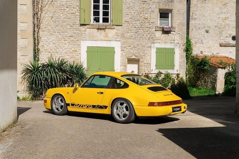 Second-hand Porsche 964 1992 Galben