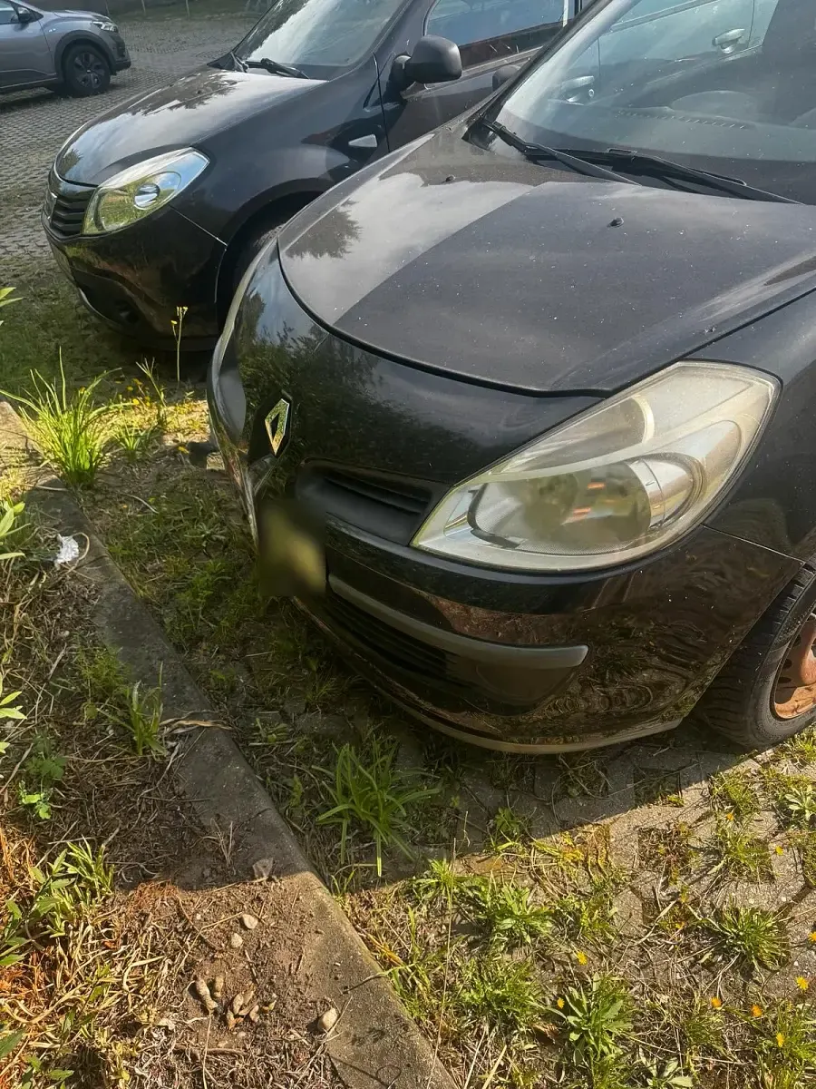Gebraucht Renault Clio 75 PS (55 kW) 2006 Schwarz Kleinwagen