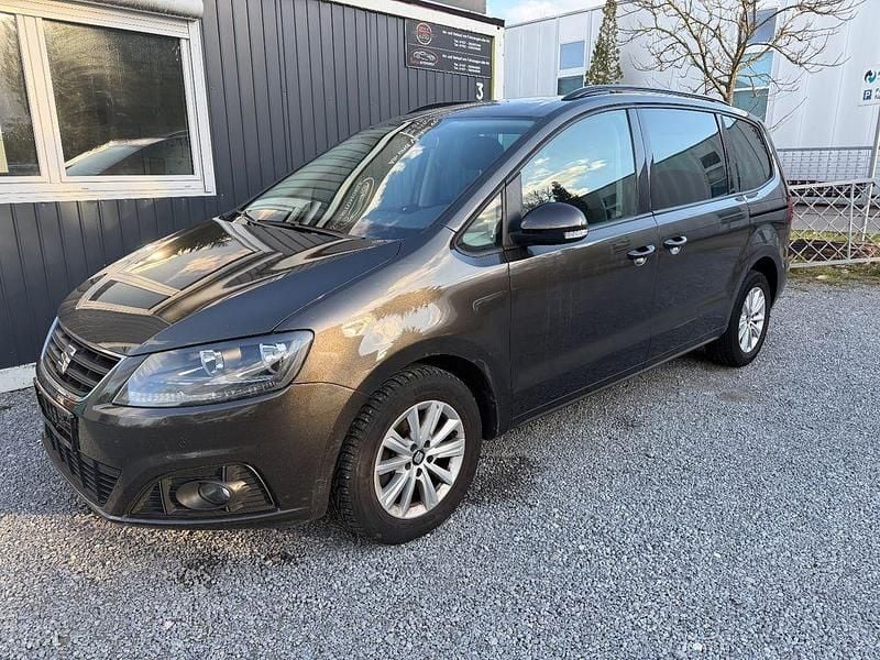 Gebraucht Seat Alhambra Style 150 PS (110 kW) 2016 Braun Van / Kleinbus
