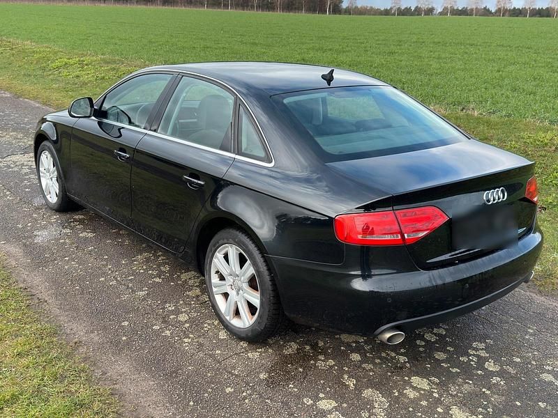 Gebraucht Audi A4 190 PS (139 kW) 2007 Schwarz Limousine