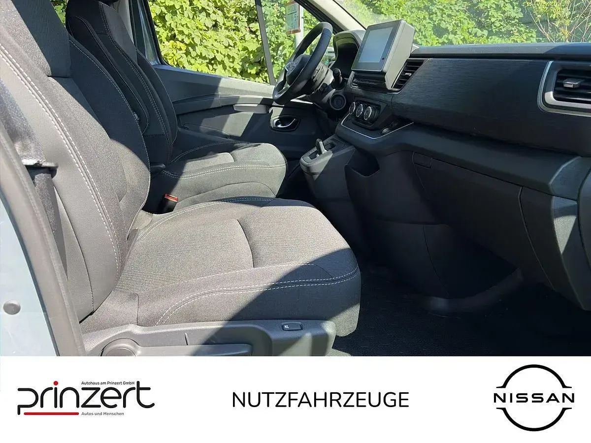 Neu Nissan Primastar Tekna 170 PS (125 kW) 2026 Urban grey Van / Kleinbus