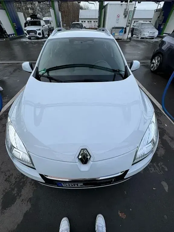 Gebraucht Renault Mégane Dynamique 110 PS (80 kW) 2012 Weiß Limousine