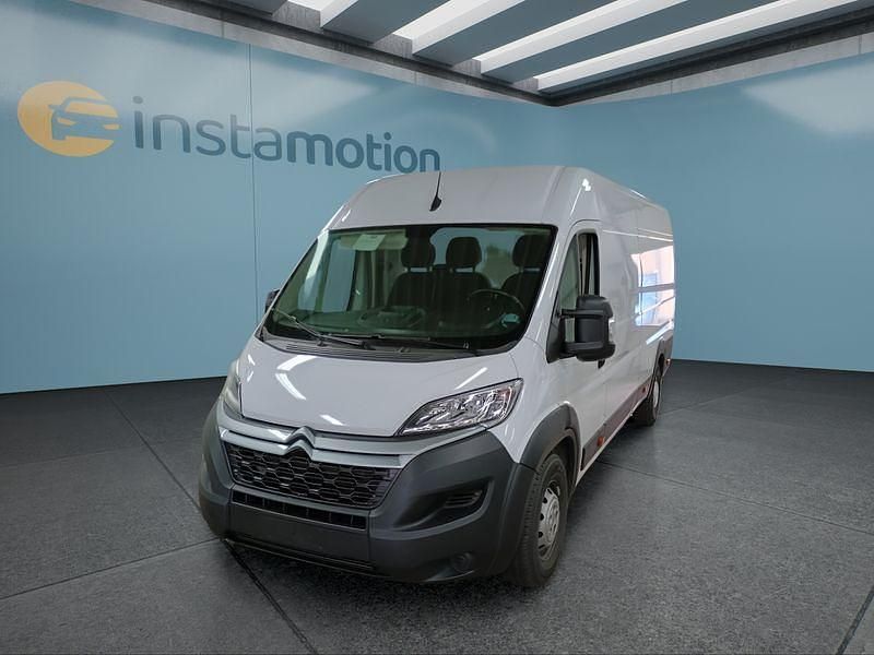 Weiß Gebraucht 2024 Citroën Jumper Van / Kleinbus | 24.649 € (Fairer Preis) - Bild 1/4