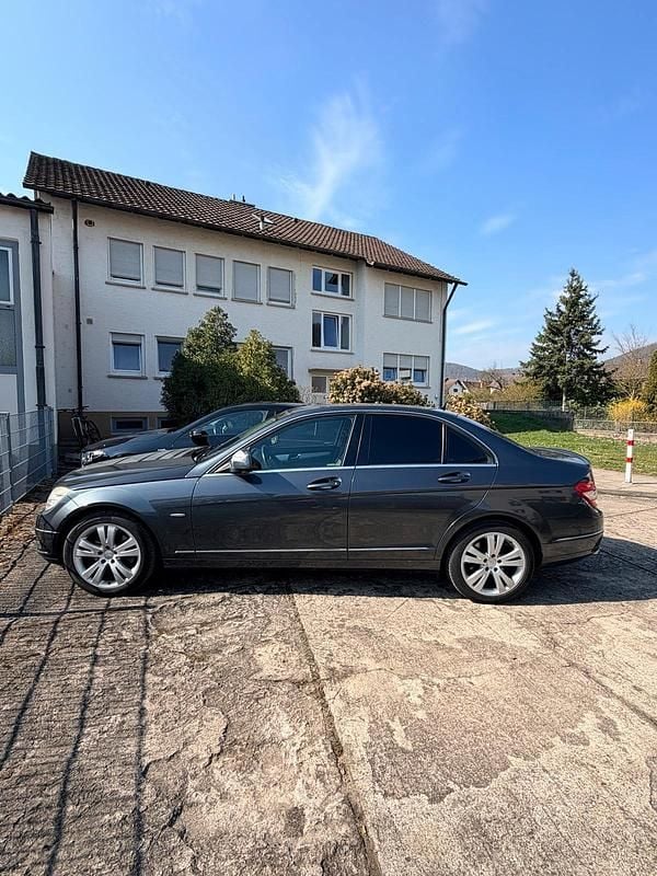 Gebraucht Mercedes C280 231 PS (169 kW) 2009 Grau Limousine