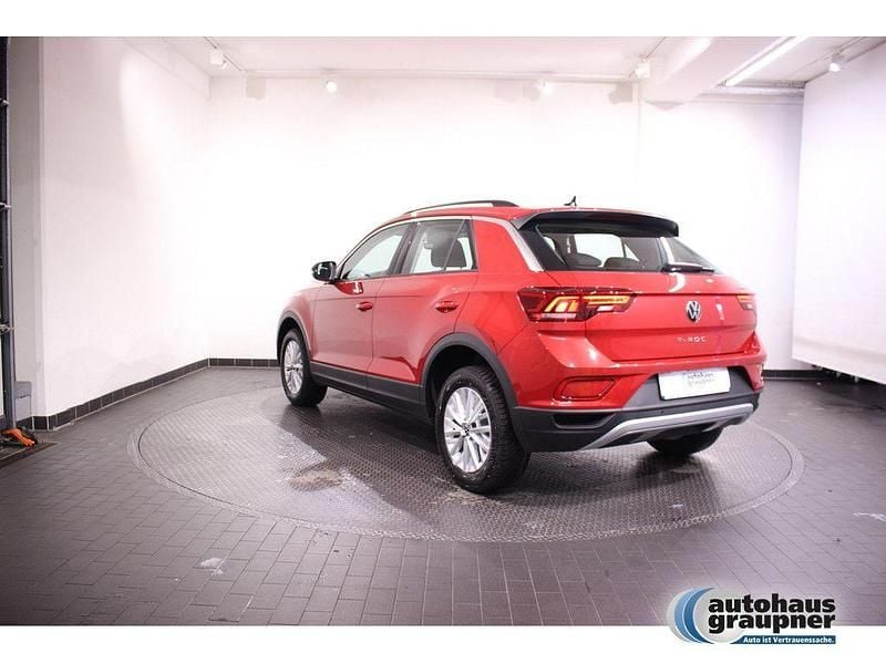 Neu VW T-Roc Life 116 PS (85 kW) 2025 Rot SUV