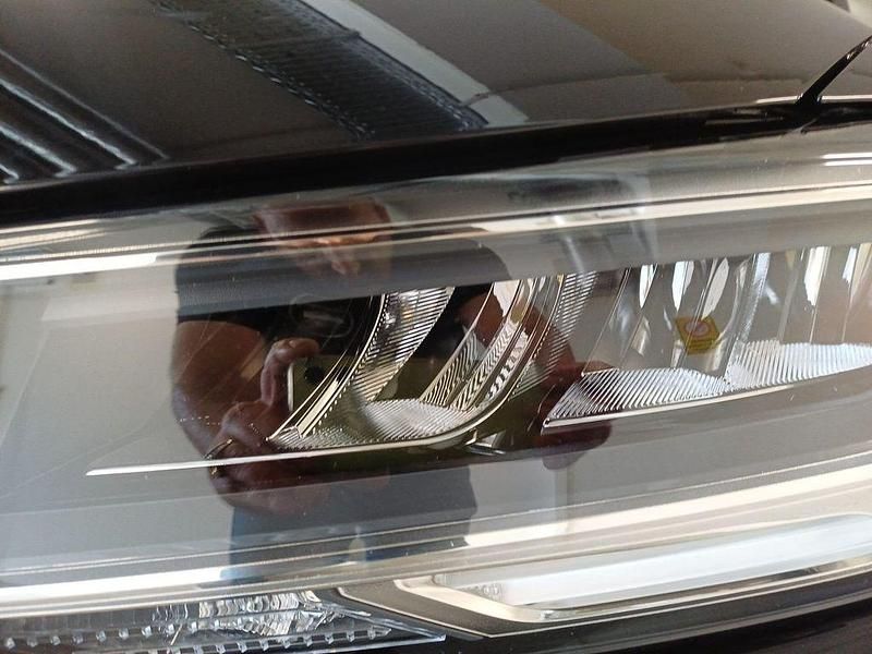 Gebraucht Audi Q2 S-Line 190 PS (139 kW) 2025 Mythosschwarz (metallic) SUV