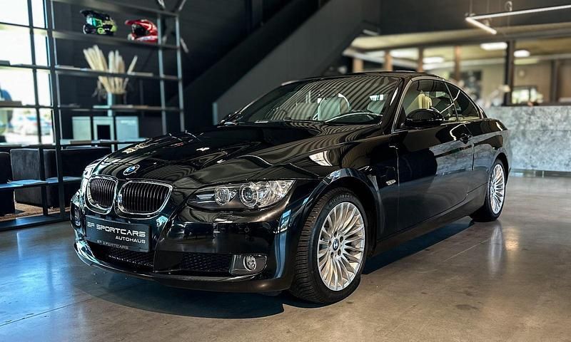 Schwarz Gebraucht 2008 BMW 320 Cabriolet Sport Line Cabrio | 13.500 € (Fairer Preis) - Bild 1/3