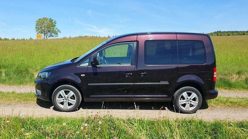 Violet Gebraucht 2012 VW Caddy Edition Van / Kleinbus | 7.990 € (Superpreis) - Bild 1/4