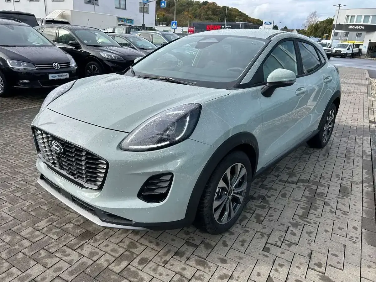 Gebraucht Ford Puma Titanium 125 PS (91 kW) 2025 Cactus grey grau Limousine