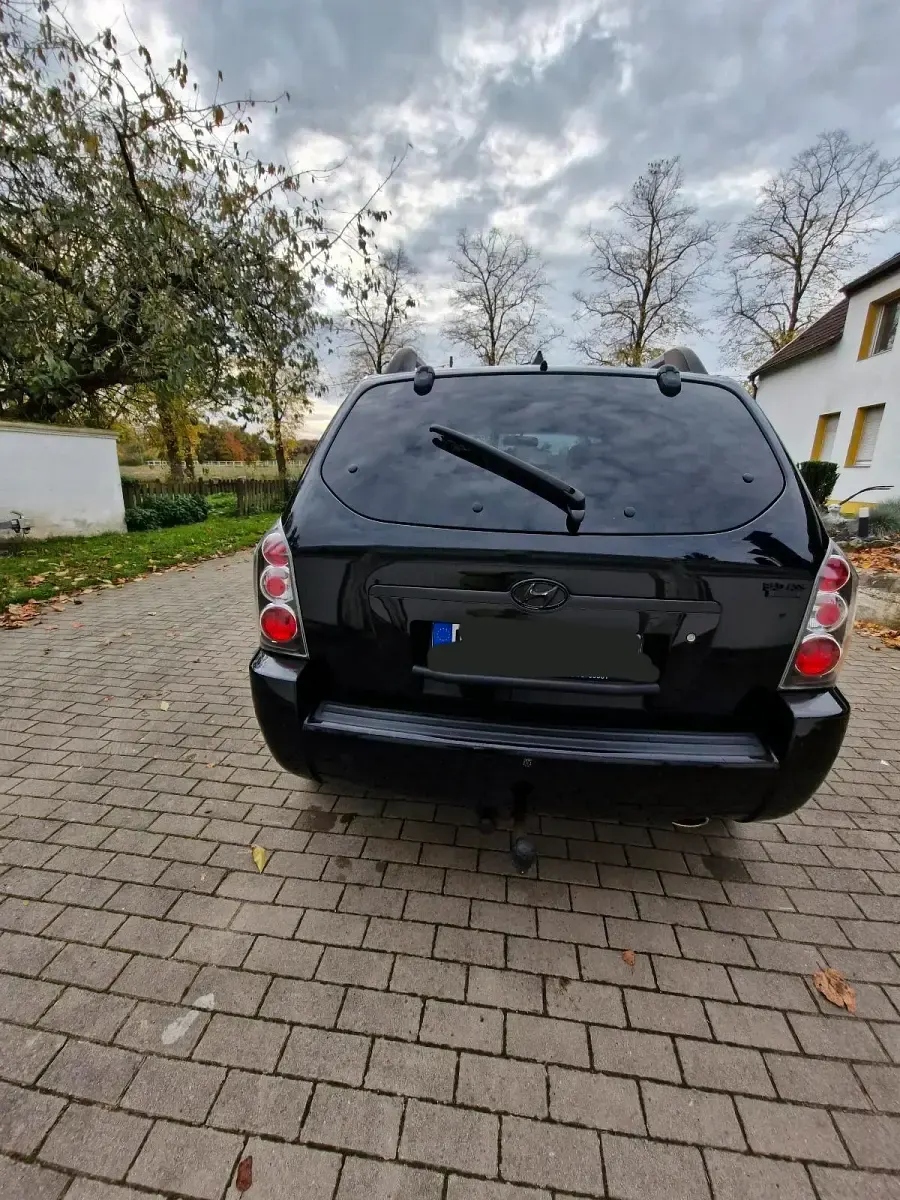 Gebraucht Hyundai Tucson 141 PS (103 kW) 2006 Schwarz SUV