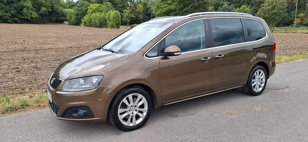 Gebraucht Seat Alhambra 140 PS (102 kW) 2011 Braun Van / Kleinbus