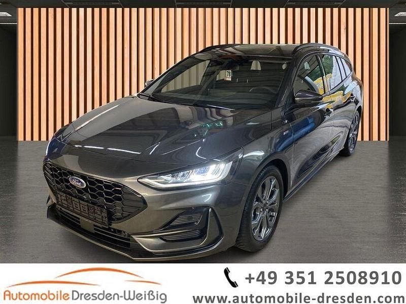 Grau grau Gebraucht 2024 Ford Focus ST-Line X Kombi | 22.980 € (Superpreis) - Bild 1/4