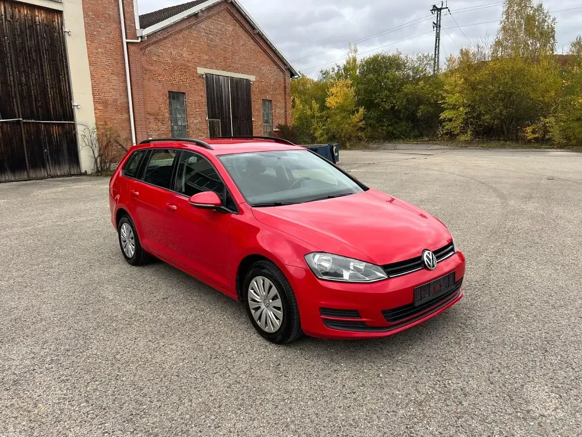 Gebraucht VW Golf VII 105 PS (77 kW) 2013 Rot Kombi