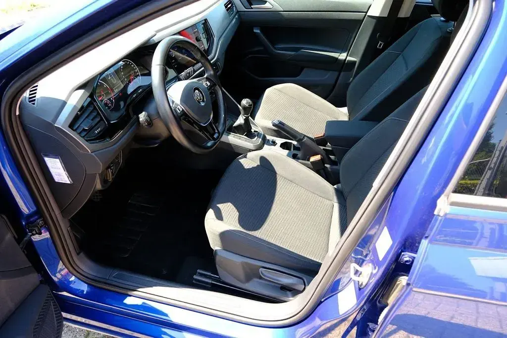 Gebraucht VW Polo Comfortline 80 PS (58 kW) 2019 Blau Kleinwagen