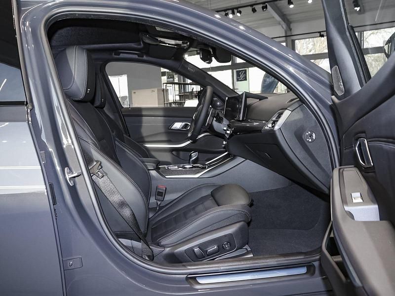 Neu Alpina B3 374 PS (275 kW) 2026 Schwarz Kombi