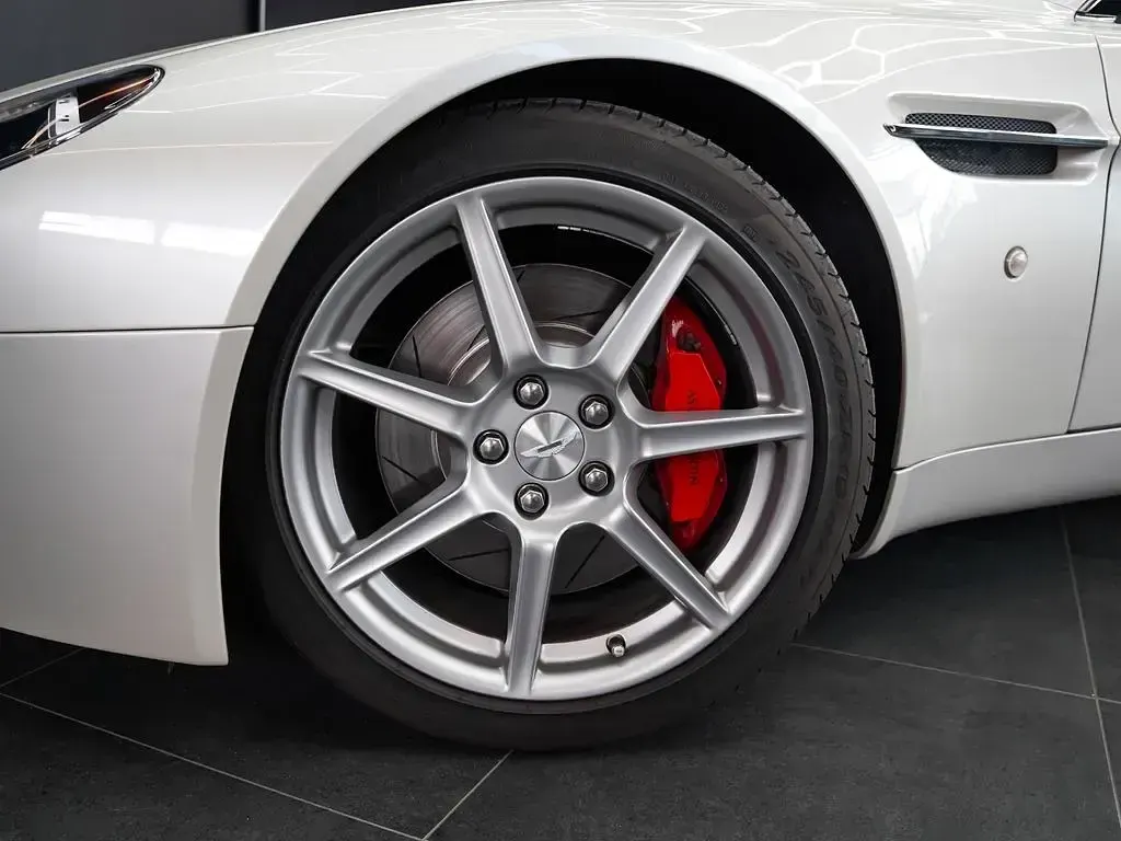 Gebraucht Aston Martin V8 Vantage 385 PS (283 kW) 2007 Weiß