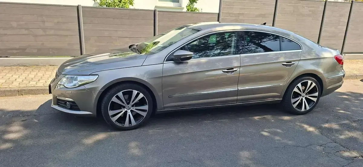 Gebraucht VW CC Exclusive 140 PS (102 kW) 2011 Bronze Limousine