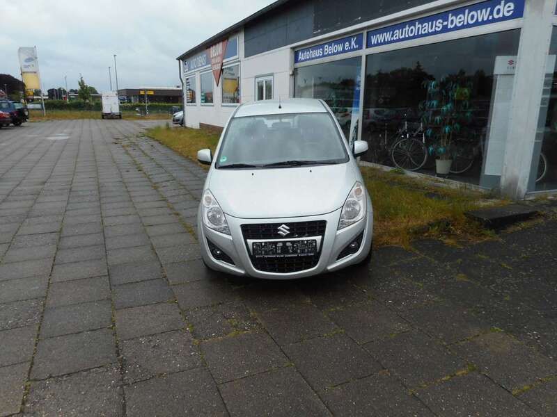 Silber Gebraucht 2013 Suzuki Splash Active+ Kleinwagen | 5.980 € (Etwas zu teuer) - Bild 1/4