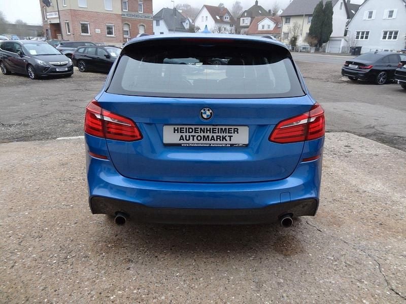 Gebraucht BMW 220 M Sport 190 PS (139 kW) 2017 Estorilblau 2 metallic Van / Kleinbus