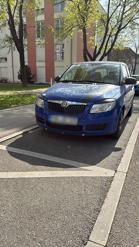 Second-hand Skoda Fabia 70 CP (51 kW) 2009 Albastru Hatchback