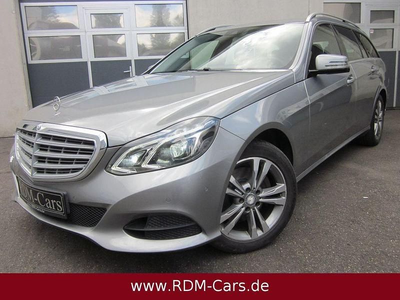 Grau Gebraucht 2015 Mercedes E300 Limousine | 14.999 € (Guter Preis) - Bild 1/4
