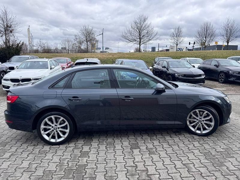 Gebraucht Audi A4 Sport 272 PS (200 kW) 2017 Grau Limousine