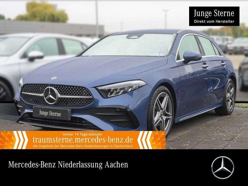 Blau Gebraucht 2024 Mercedes A180 AMG Limousine | 29.890 € (Guter Preis) - Bild 1/3