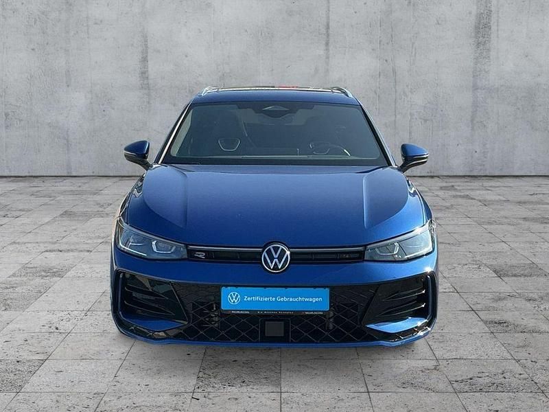 Gebraucht VW Passat R-line 272 PS (200 kW) 2024 Reef blue metallic Kombi