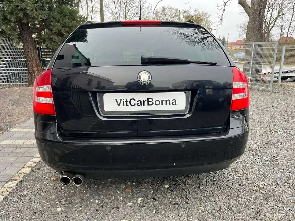 Gebraucht Skoda Octavia Elegance 160 PS (117 kW) 2007 Schwarz magic perleffekt Kombi