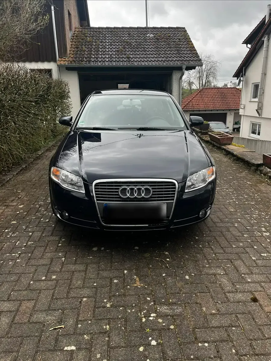 Second-hand Audi A4 102 CP (75 kW) 2007 Albastru Berlinǎ