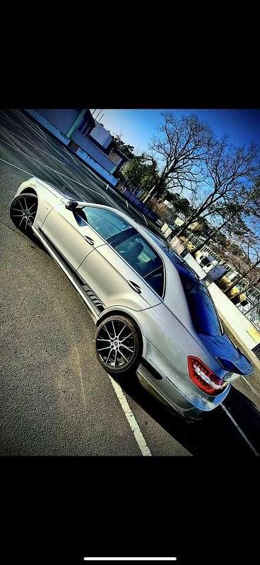 Gebraucht 2009 Mercedes E200 Elegance Limousine | 16.000 € - Bild 1/4