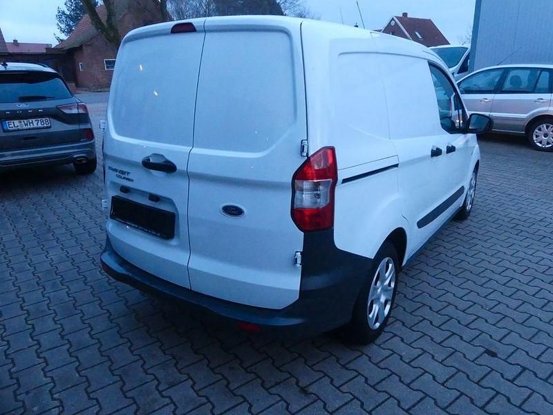 Gebraucht Ford Transit Trend 75 PS (55 kW) 2022 Weiß Limousine