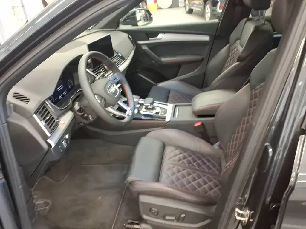 Używany Audi Q5 Advanced Plus 299 KM (219 kW) 2025 Szary SUV