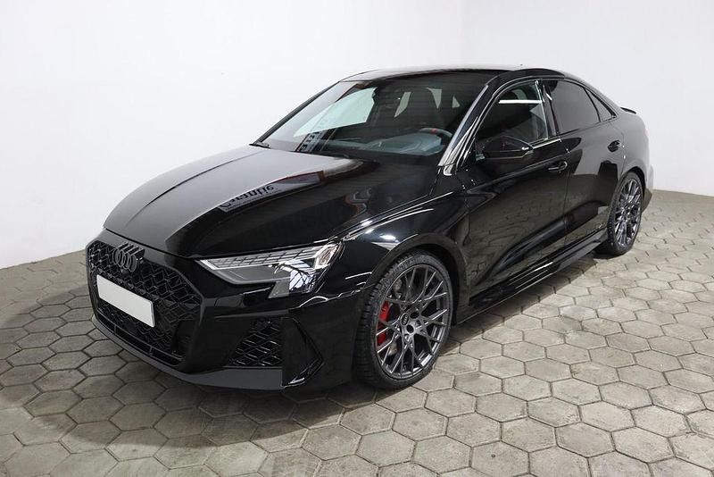 Gebraucht Audi RS3 Ambiente 400 PS (294 kW) 2025 Schwarz Limousine