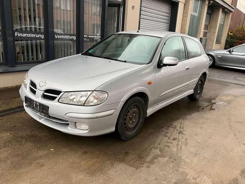 Silber Gebraucht 2002 Nissan Almera Visia Limousine | 499 € (Superpreis) - Bild 1/4