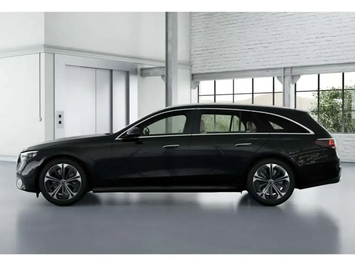 Gebraucht Mercedes E300 Avantgarde 197 PS (144 kW) 2025 Schwarz obsidianschwarz metall Kombi