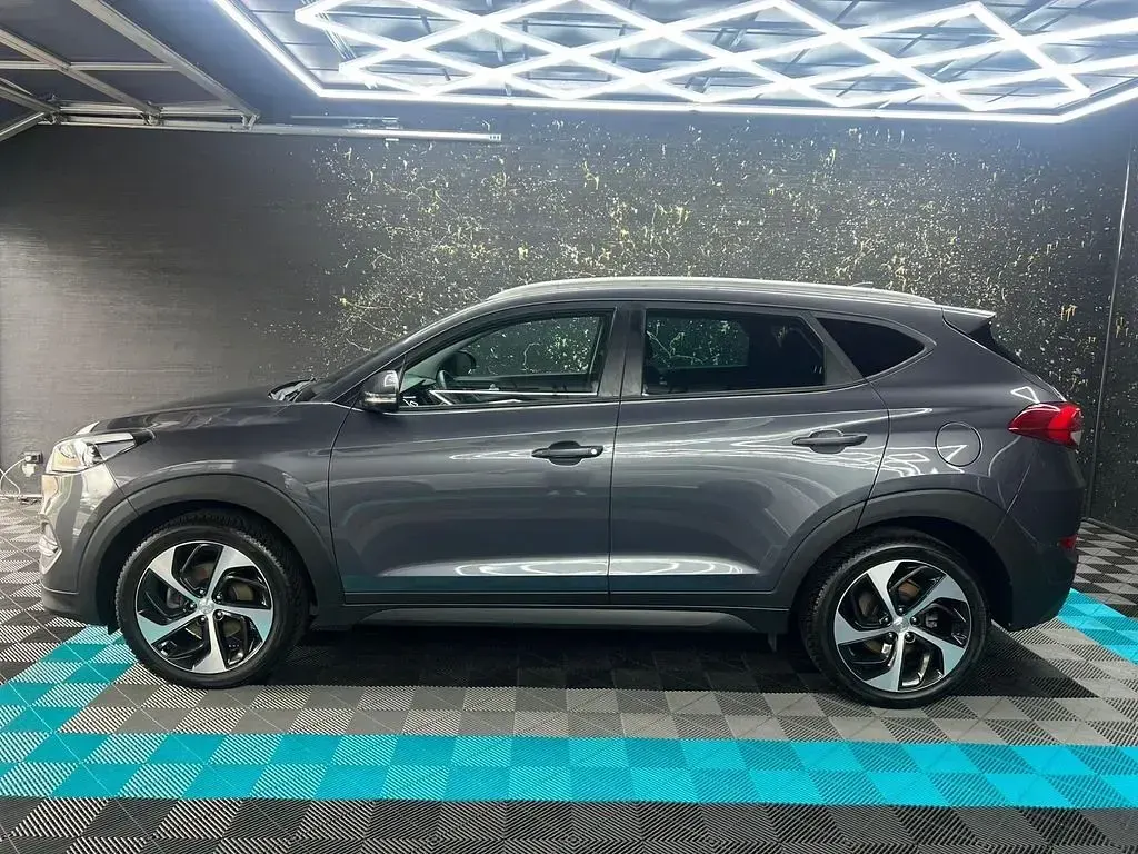 Gebraucht Hyundai Tucson Trend 177 PS (130 kW) 2018 Grau SUV