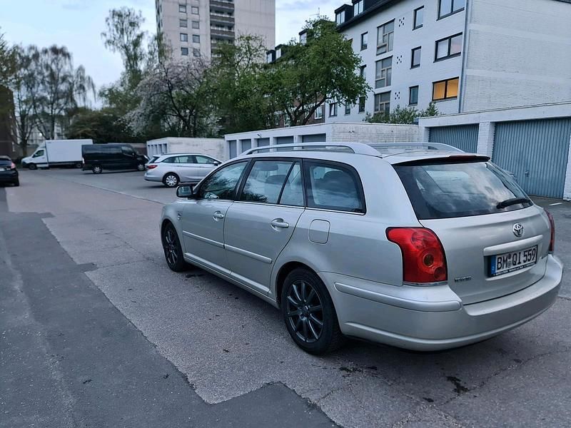 Gebraucht Toyota Avensis 116 PS (85 kW) 2004 Grau Kombi